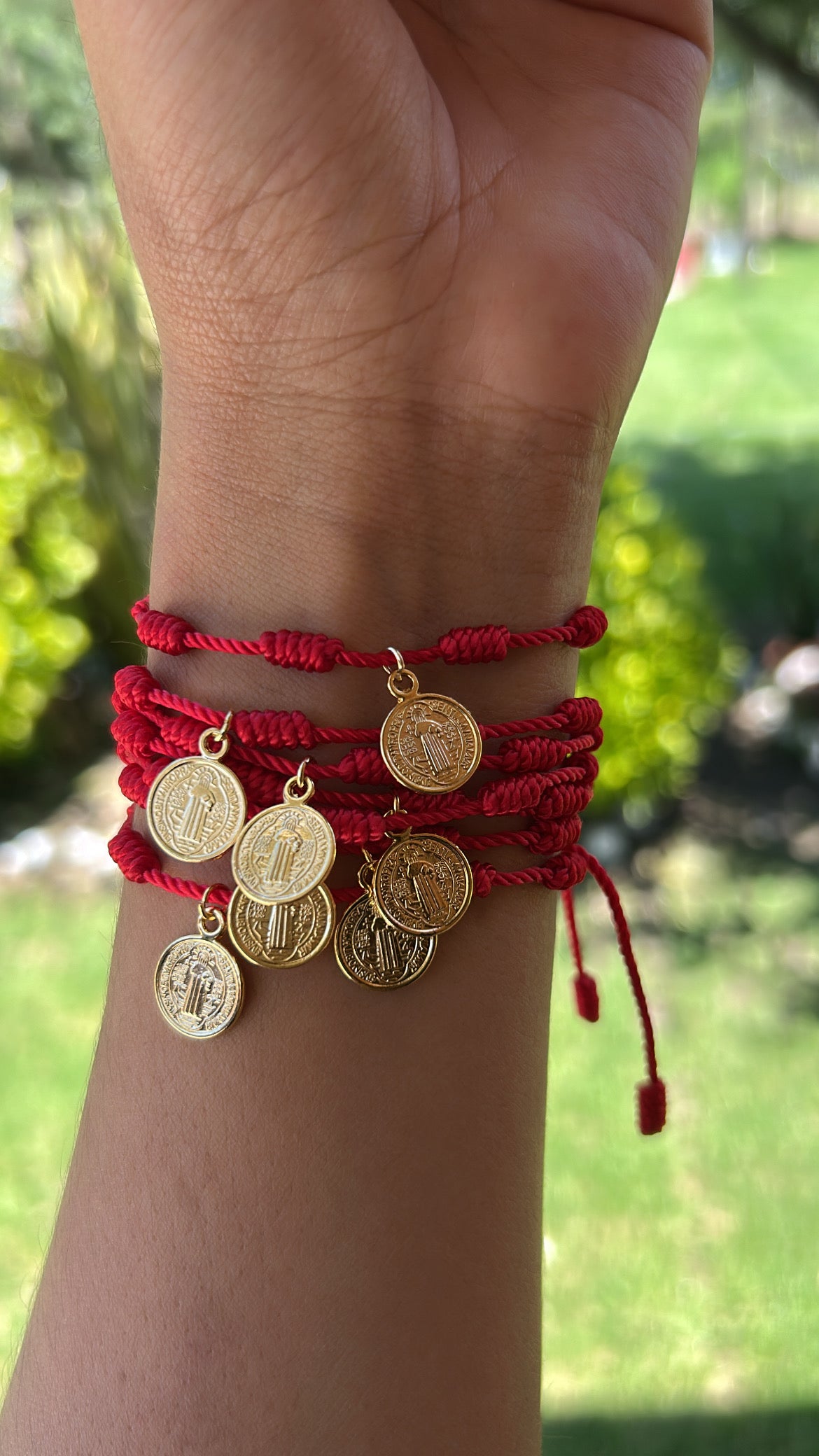 Pulsera 7 nudos hilo rojo + San Benito